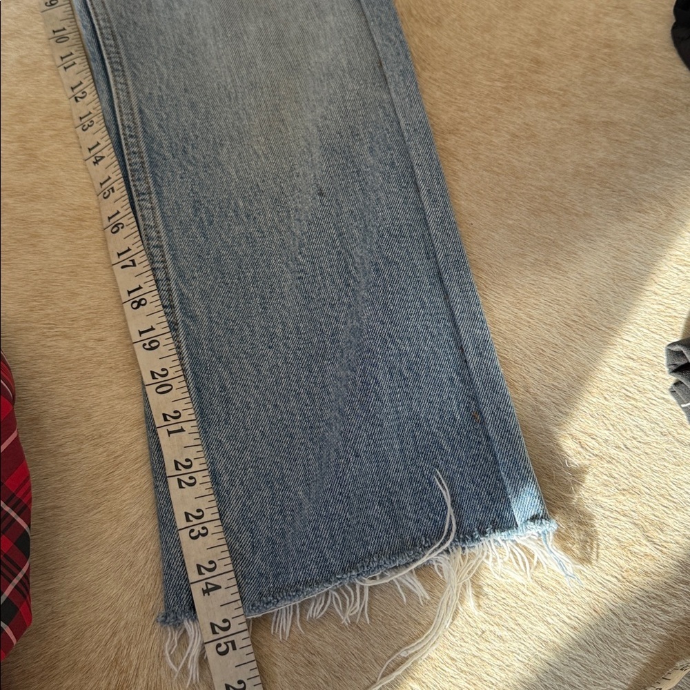 Customized pair of Levi’s 505 jeans into
About a size 26 vintage denim - Picture 11 of 16